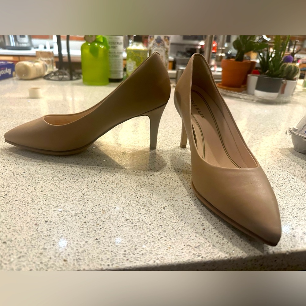 Cole Haan comfortable 85mm heels in nude